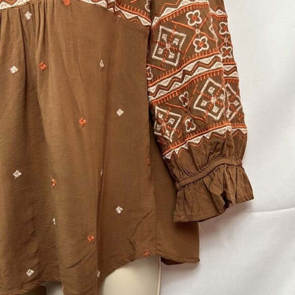Savanna Jane Embroidered babydoll top in brown Size Small EUC - Picture 4 of 10
